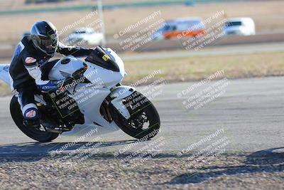 media/Feb-05-2023-Classic Track Day (Sun) [[c35aca4a42]]/Group 2/session 4 turn 4/